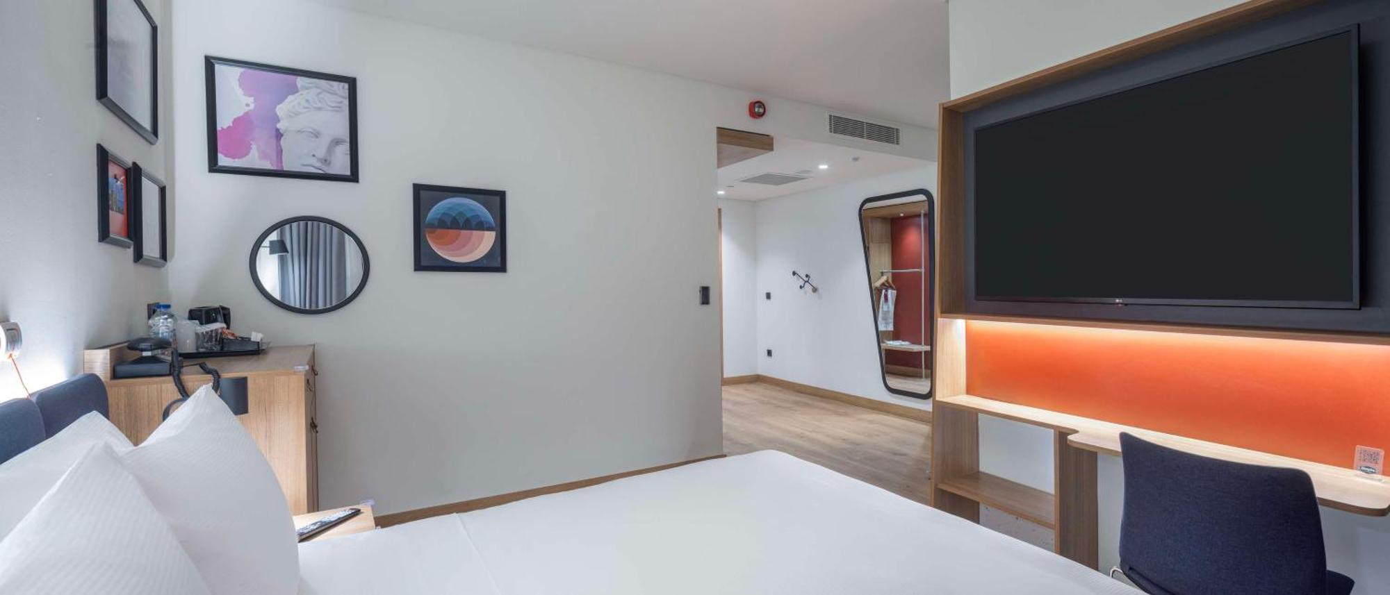 Hampton By Hilton Airport Otel 4*