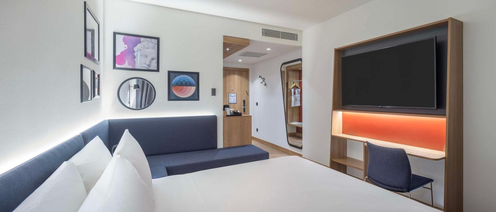 Hampton By Hilton Airport Otel 4*